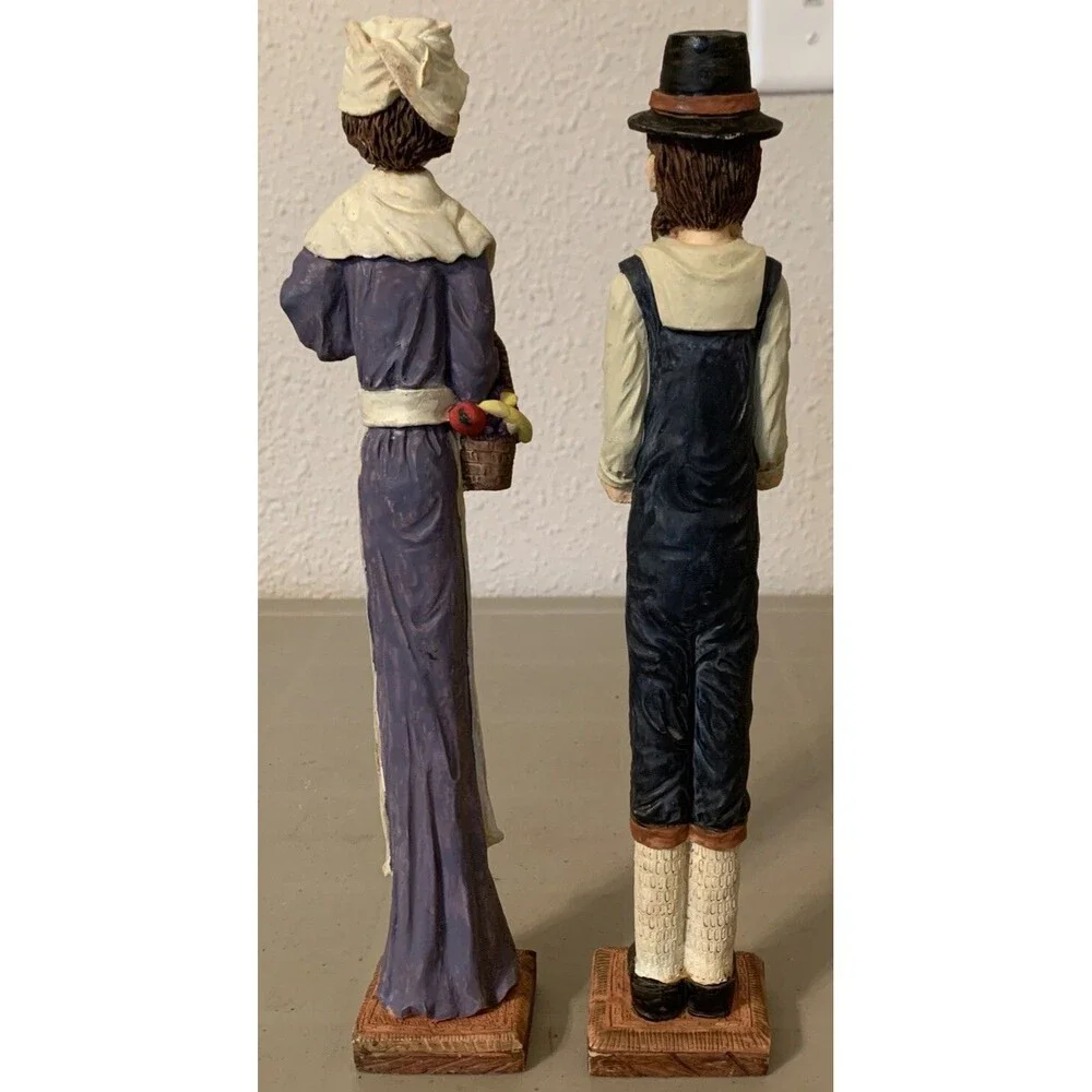 Vintage Windsor Pilgrim Couple Figurines Thanksgiving Harvest Fall Tall Pencil